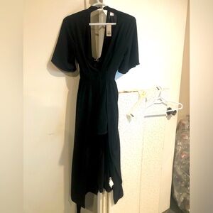 Streetwear Society Size Small short sleeve black short romper
